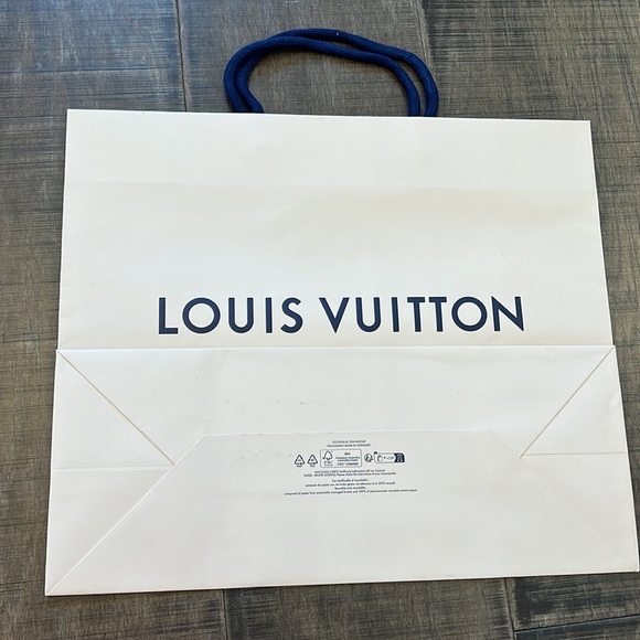 LOUIS VUITTON PAPER BAG FROM CAPRI ITALLY LV STORE - Picture 8 of 17